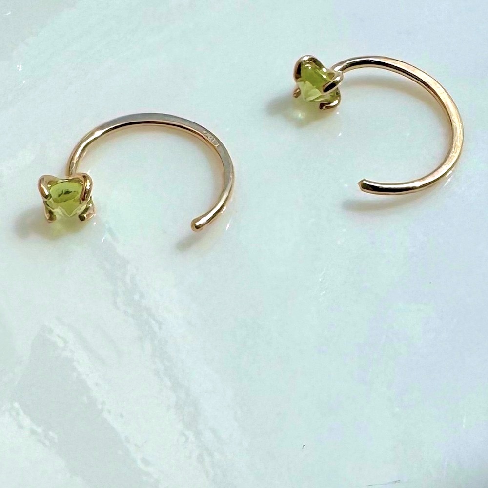 Melissa Joy Manning Prong Set Peridot Hug Earrings (New in box)